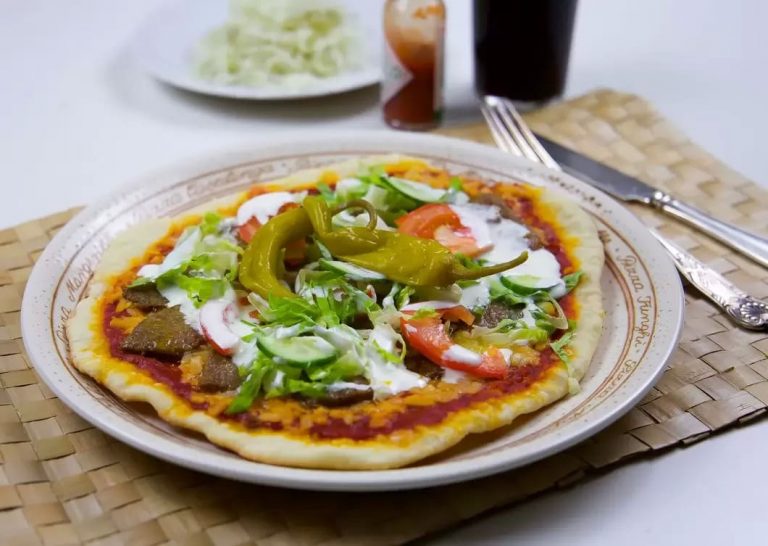 Den älskade kebabpizzan hemma